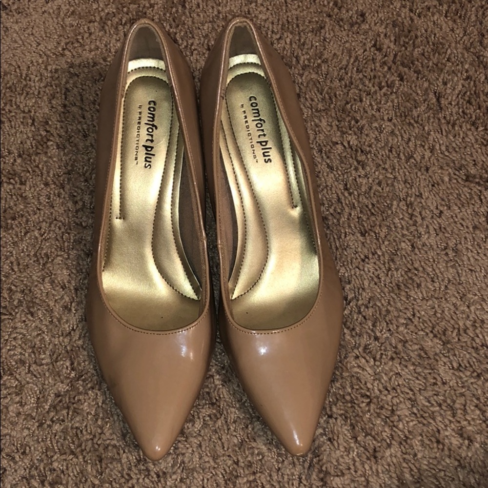 Comfort Plus Size 7.5